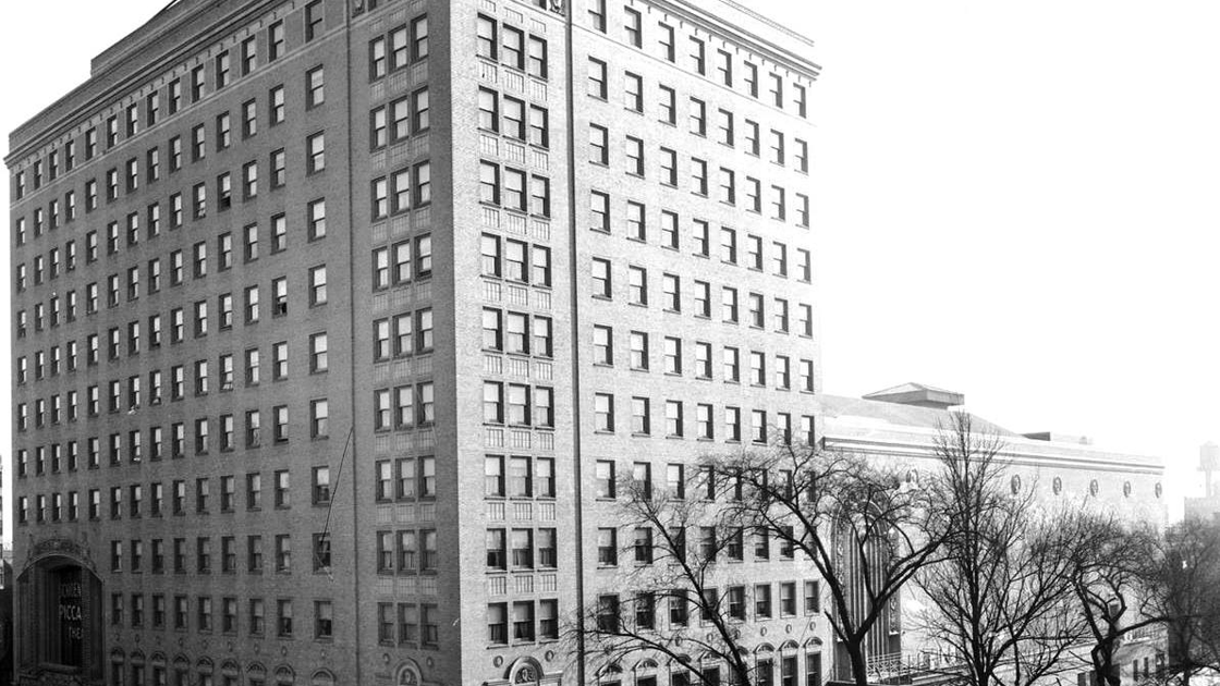 Misplaced Hyde Park: Accommodations, Resorts and Leisure Venues | Night Digest Misplaced Hyde Park: Accommodations, Resorts and Leisure Venues | Night Digest