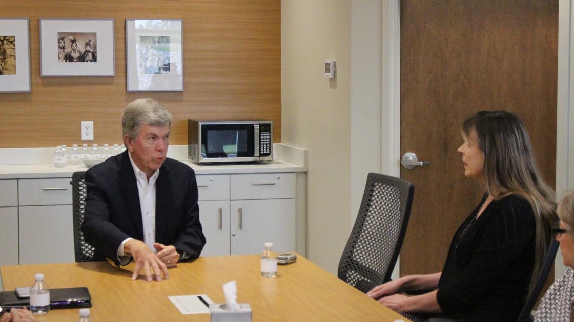 Blunt discusses tourism throughout stop in Hannibal | Regional Information