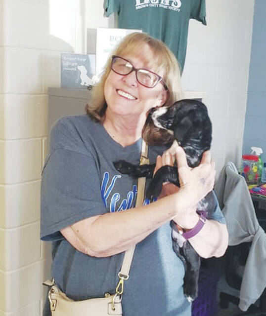 Maysville few give canines a raise Maysville few give canines a raise