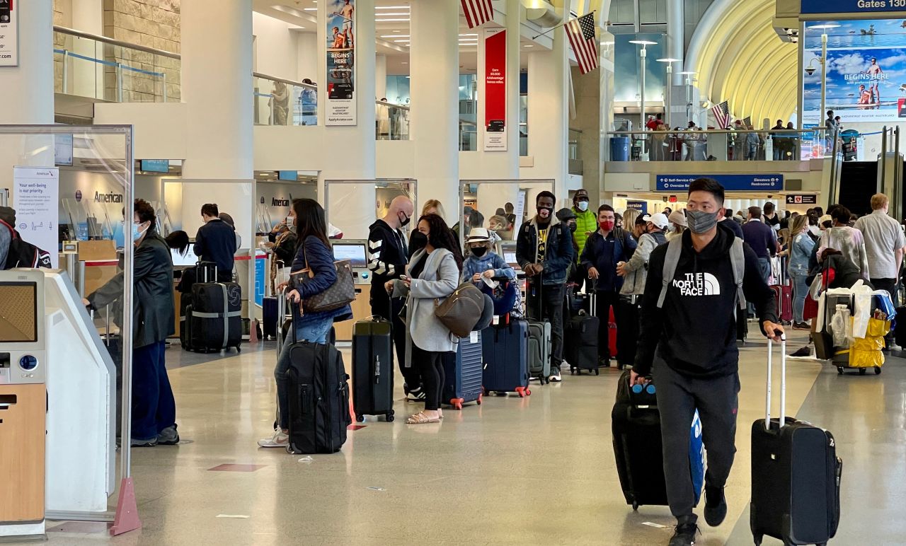 Very long traces envisioned at U.S. airports as ‘tremendous’ total of folks vacation for Memorial Day weekend Very long traces envisioned at U.S. airports as ‘tremendous’ total of folks vacation for Memorial Day weekend