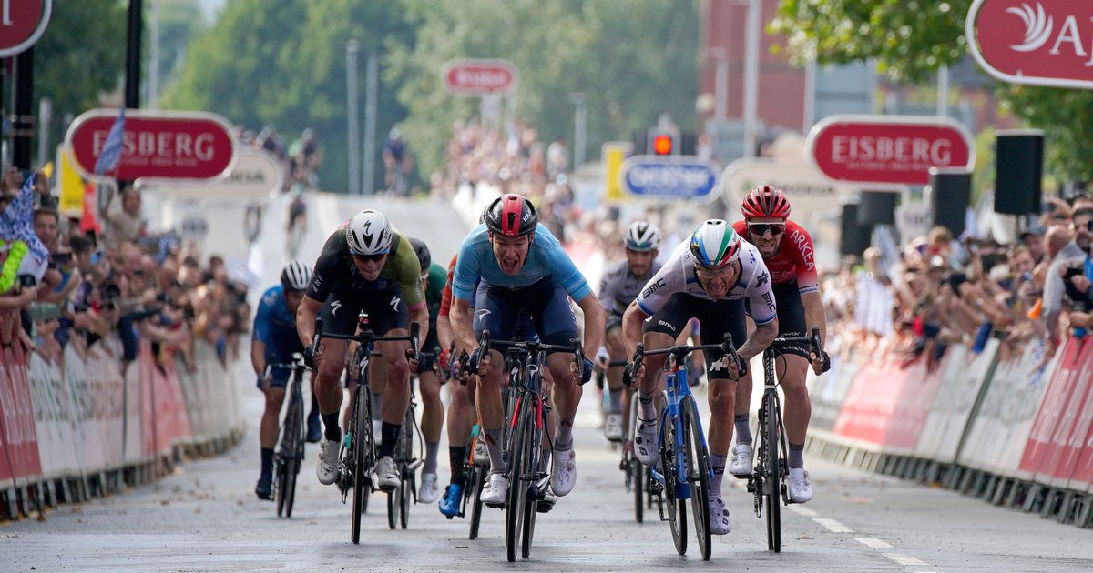 Tour of Britain Stage Six LIVE: Updates as peloton passes via Northumberland and Gateshead